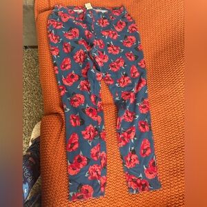 Faded Glory Blue and Red Floral Skinny Pants